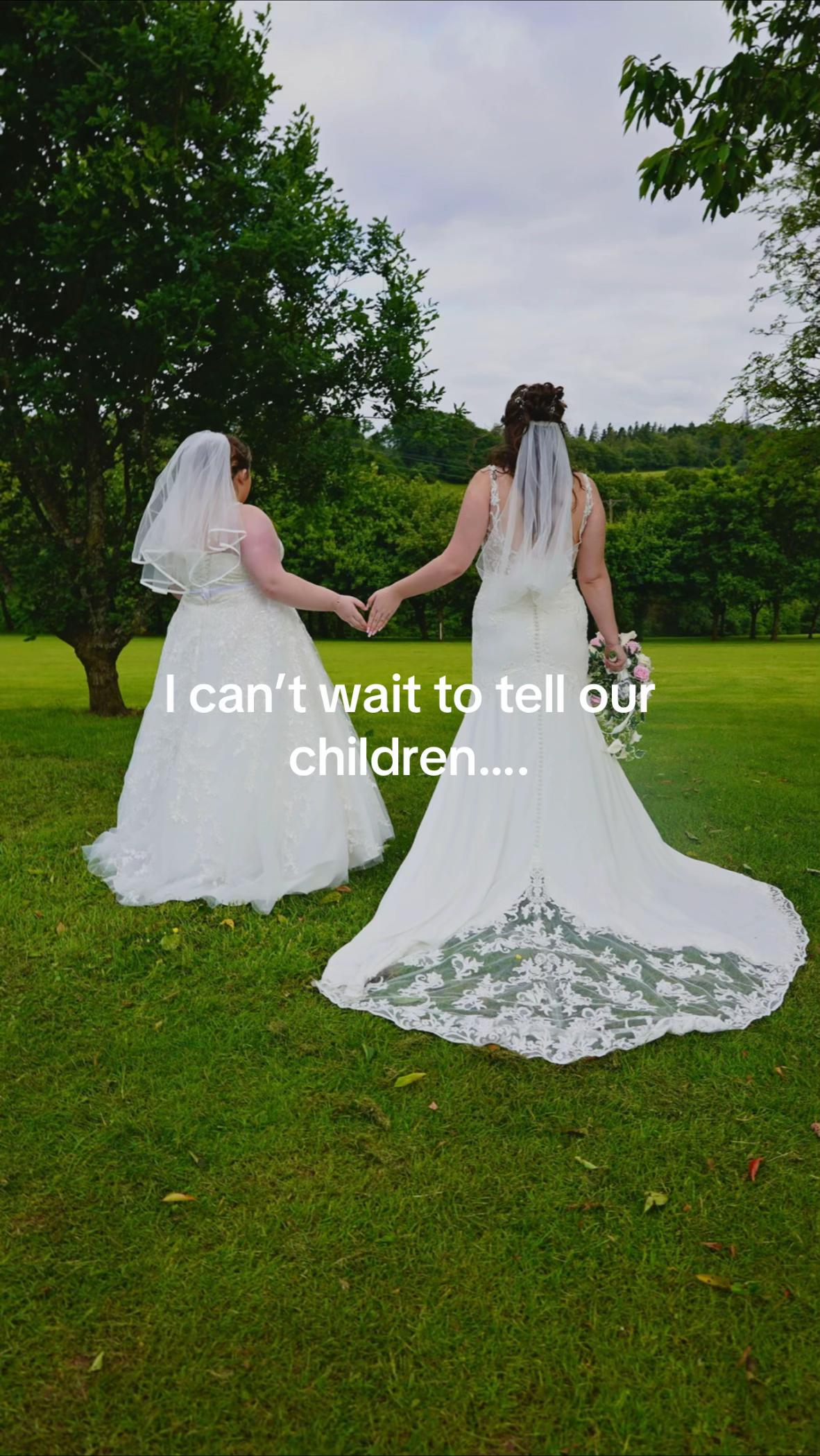 @Emilywhitcombe🏳️&zwj;🌈