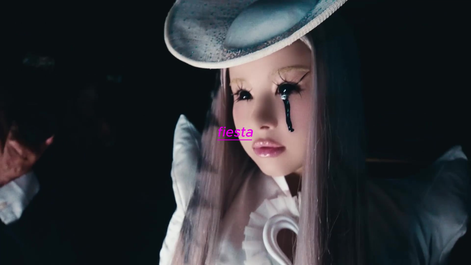 @L开UREL