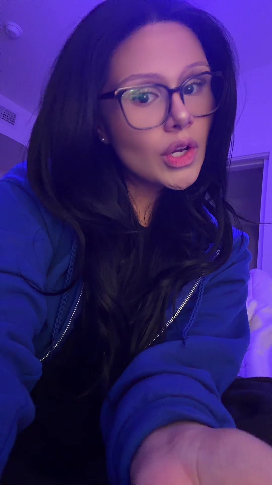@c8lin26