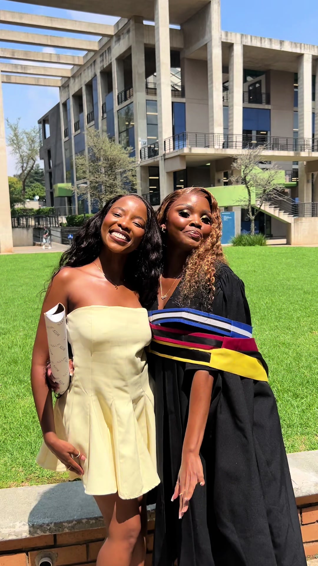 @Mpho_pink