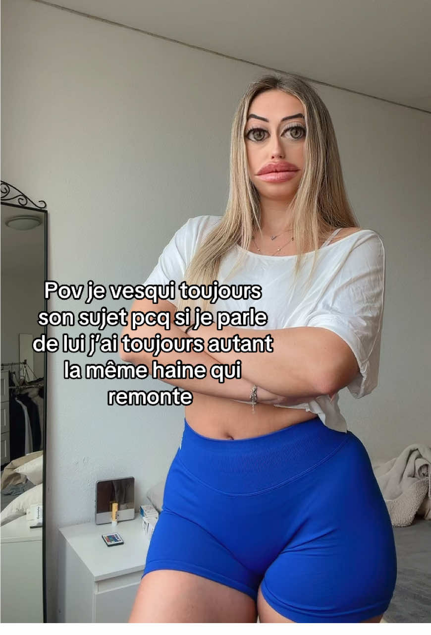 @Venussia
