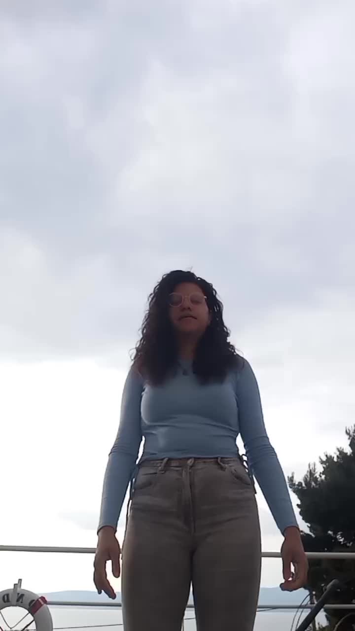 @...