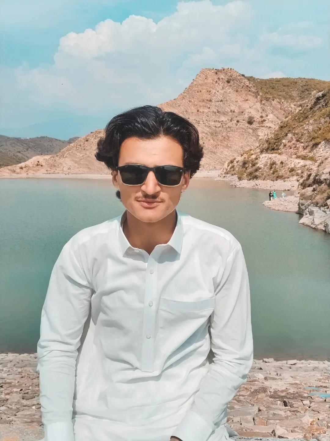 @Naveed Awan