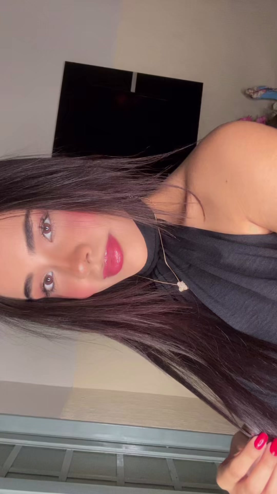 @larissasiqueira01
