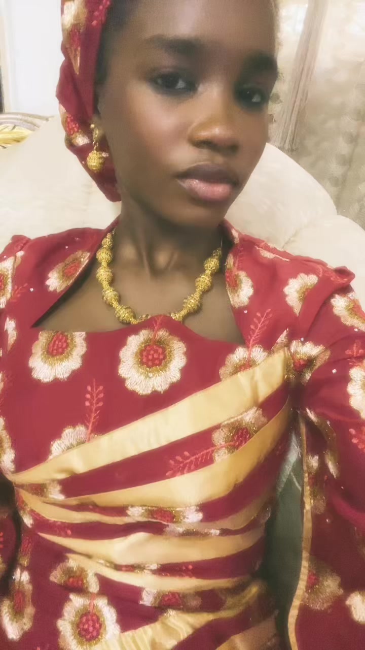 @Zainab✨
