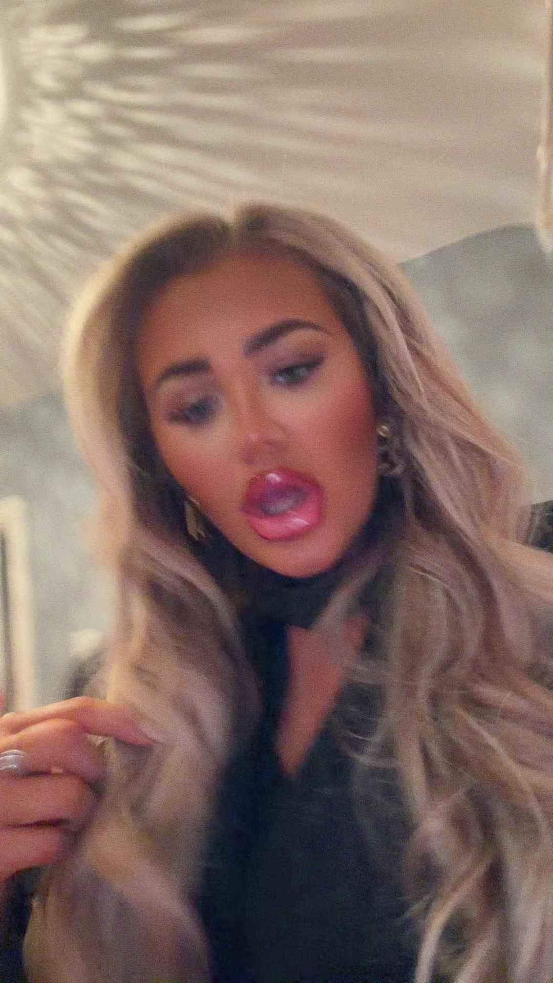 @Lilyrosexx
