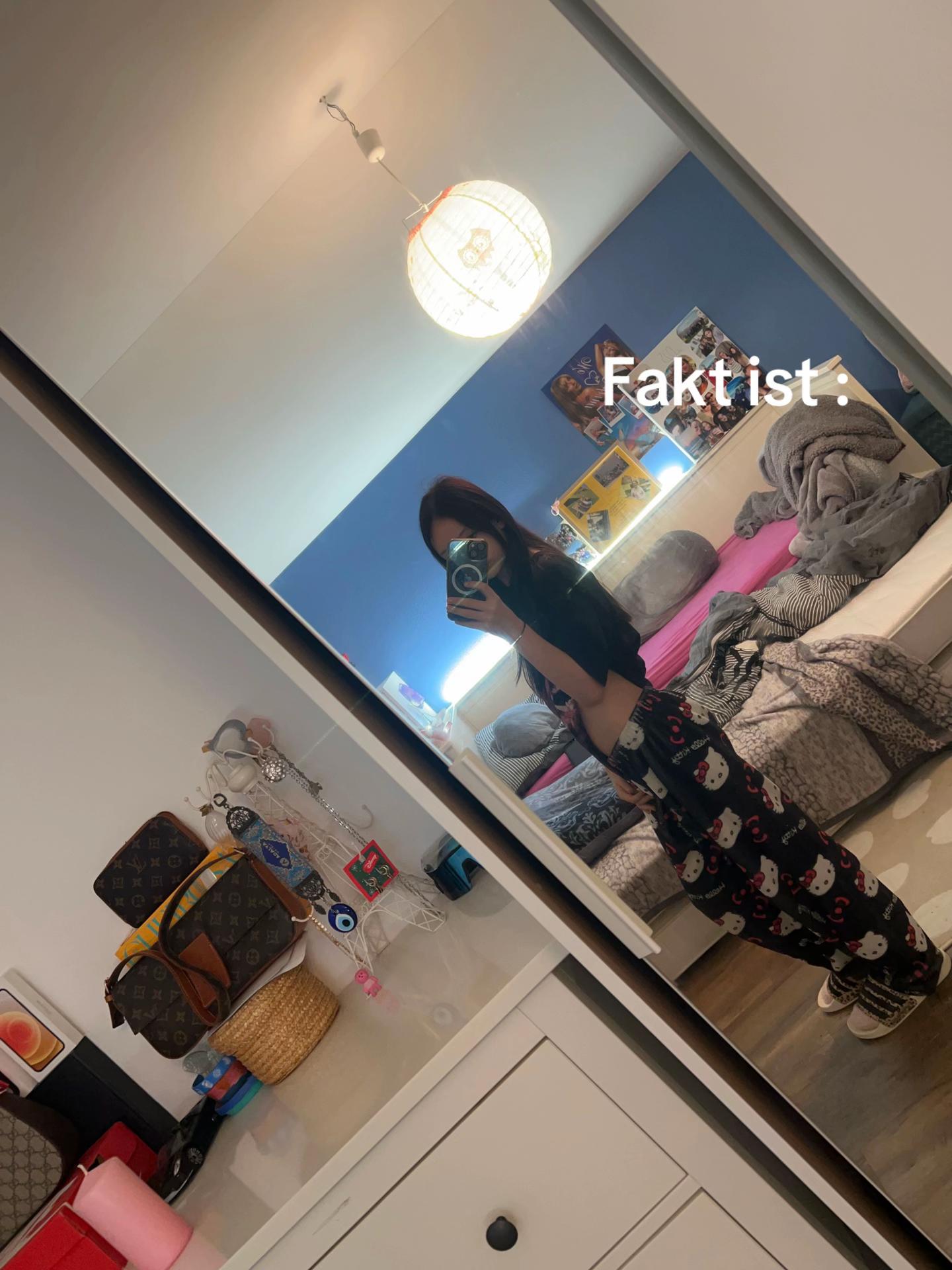 @✞