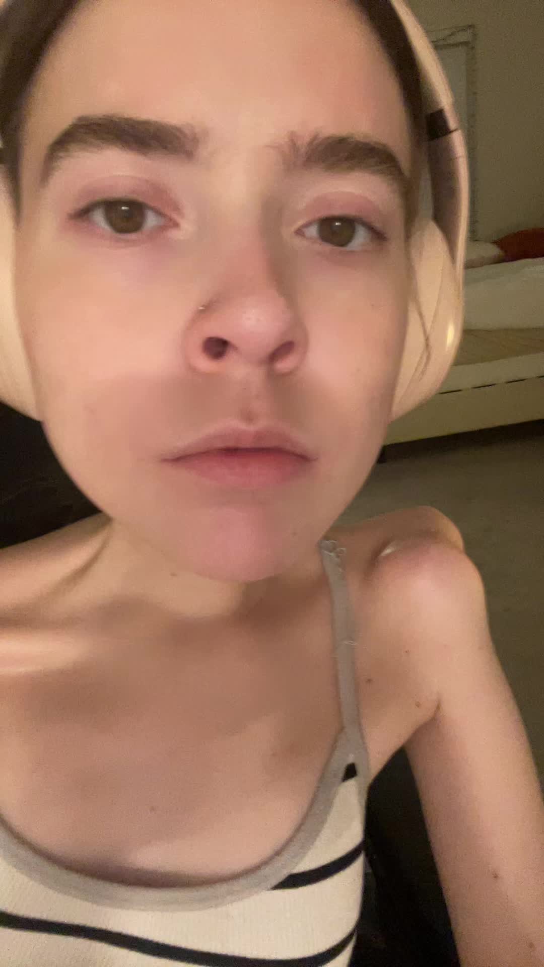 @noelleghazel
