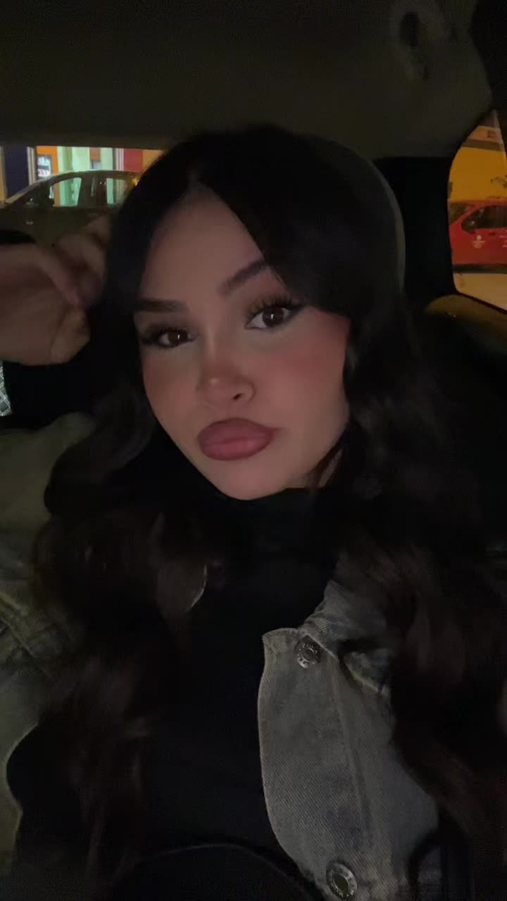 @A N N A   C H I A R A  🦋