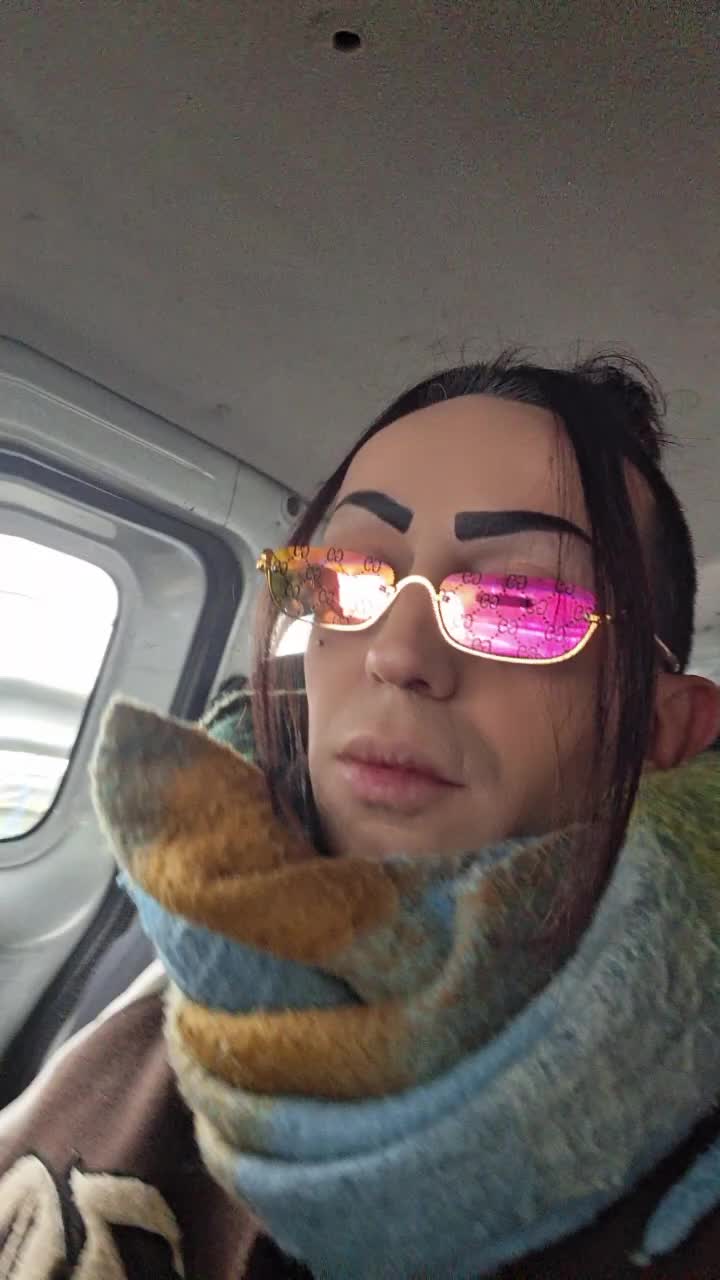 @Melania