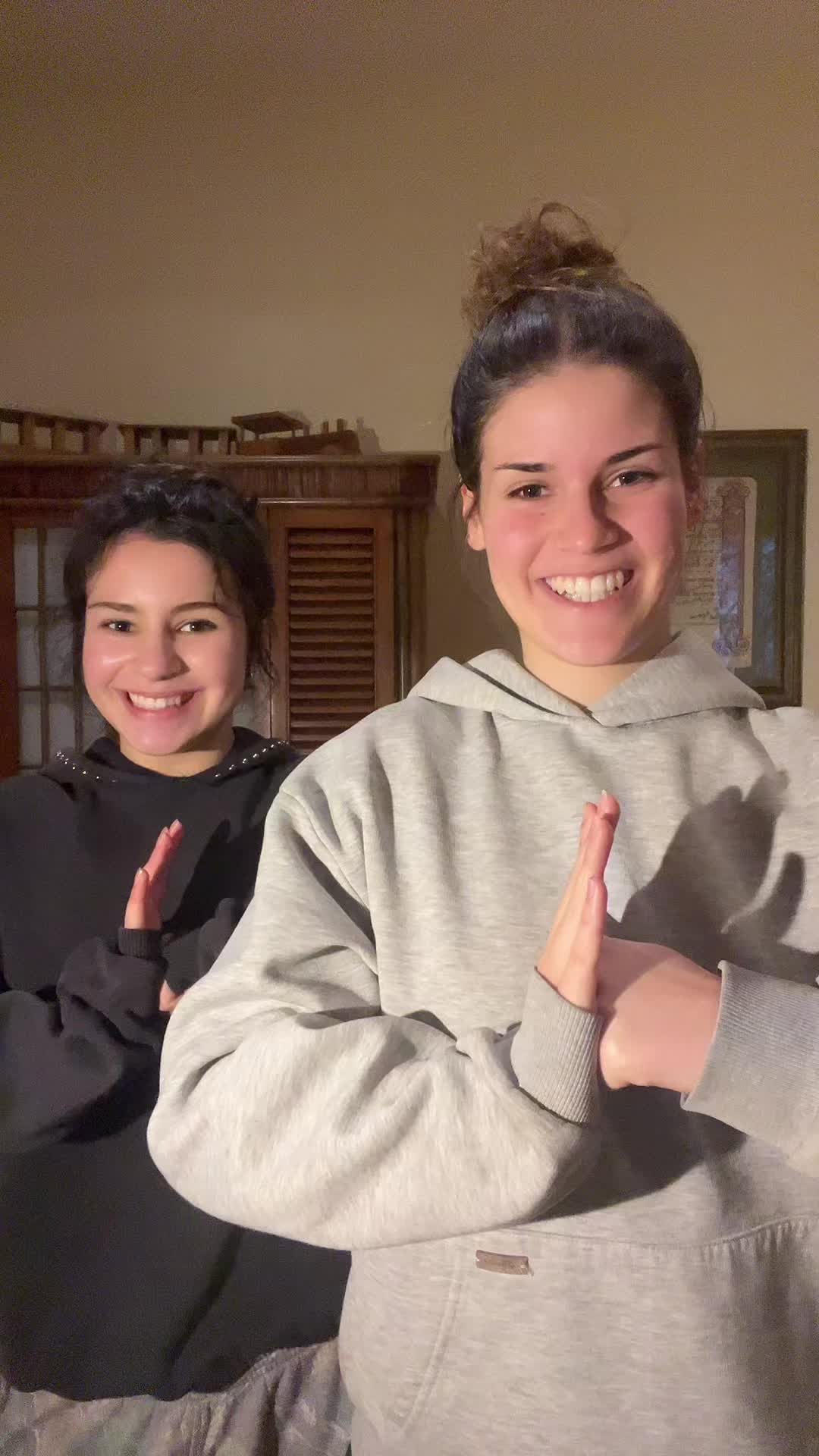 @Mary&Emilia🫨