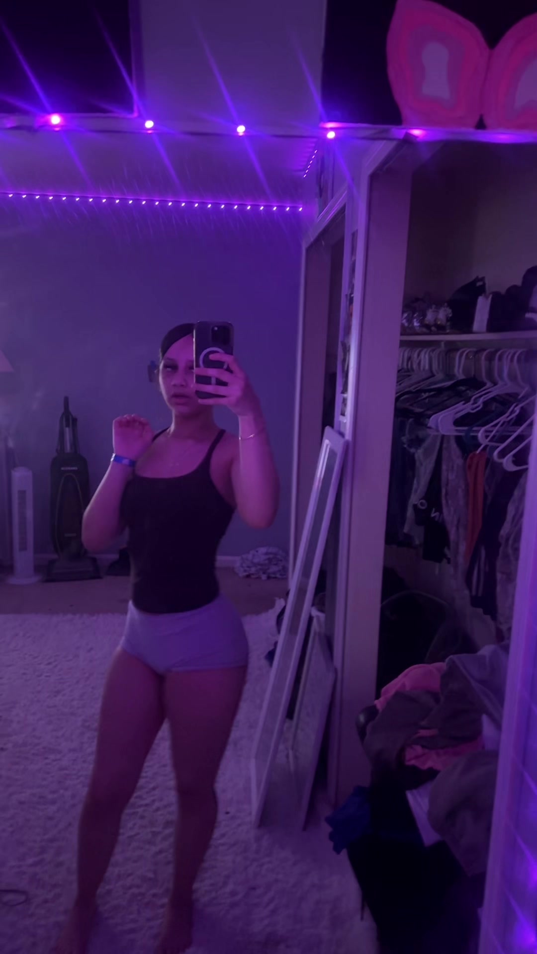 @￶