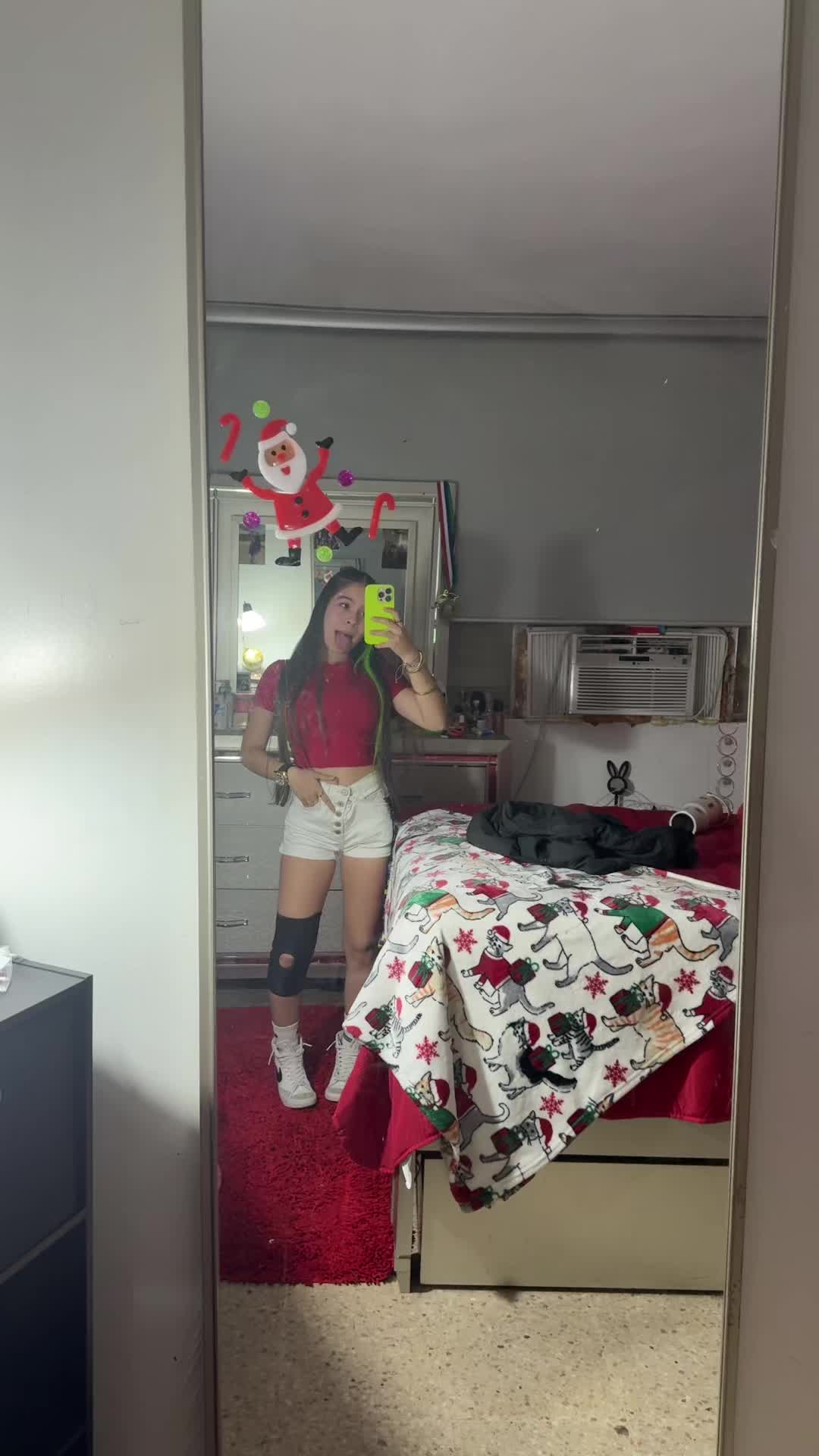 @𝐲𝐞𝐲𝐢𝐢<𝟑