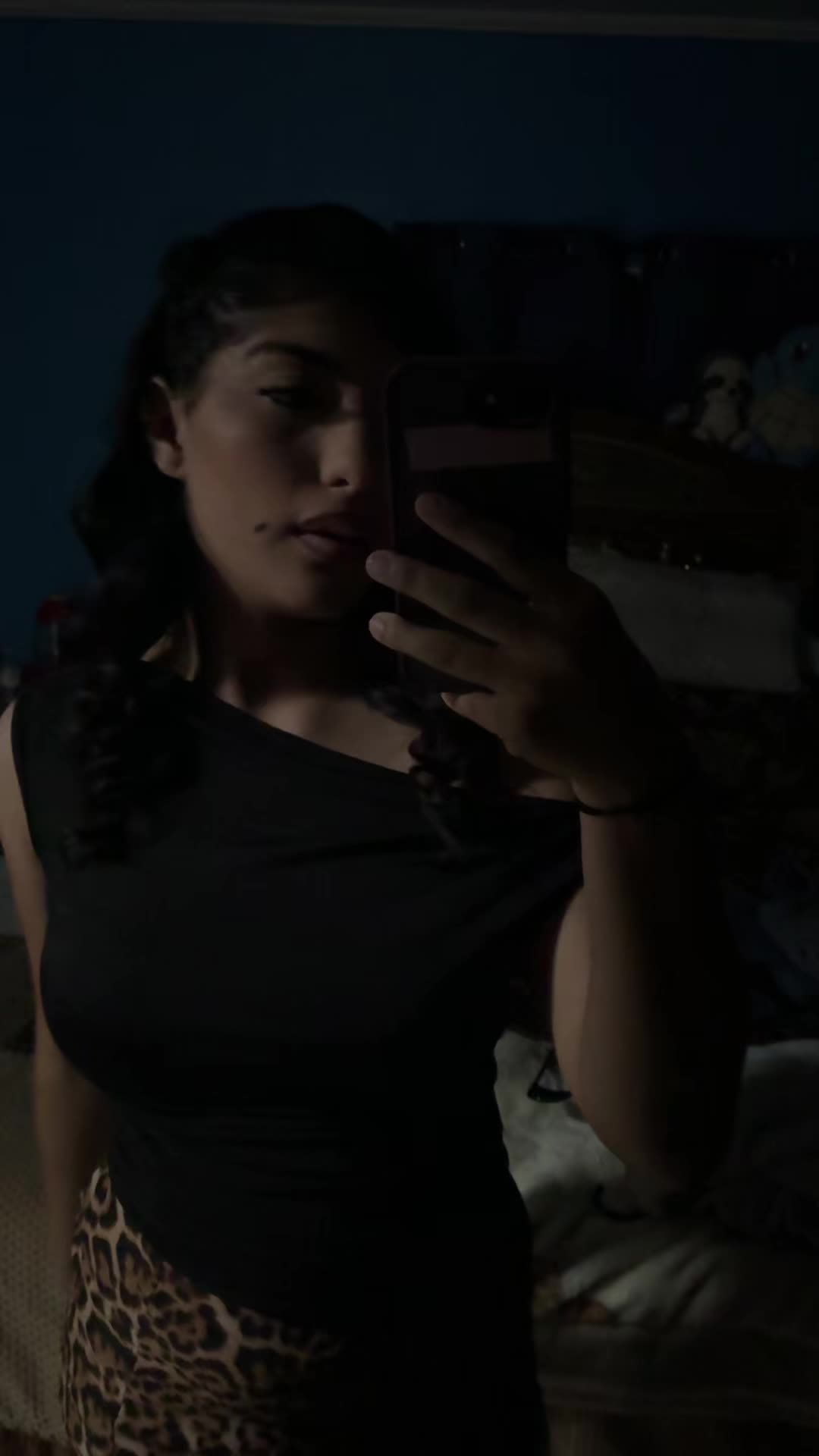 @🙍🏽&zwj;♀️