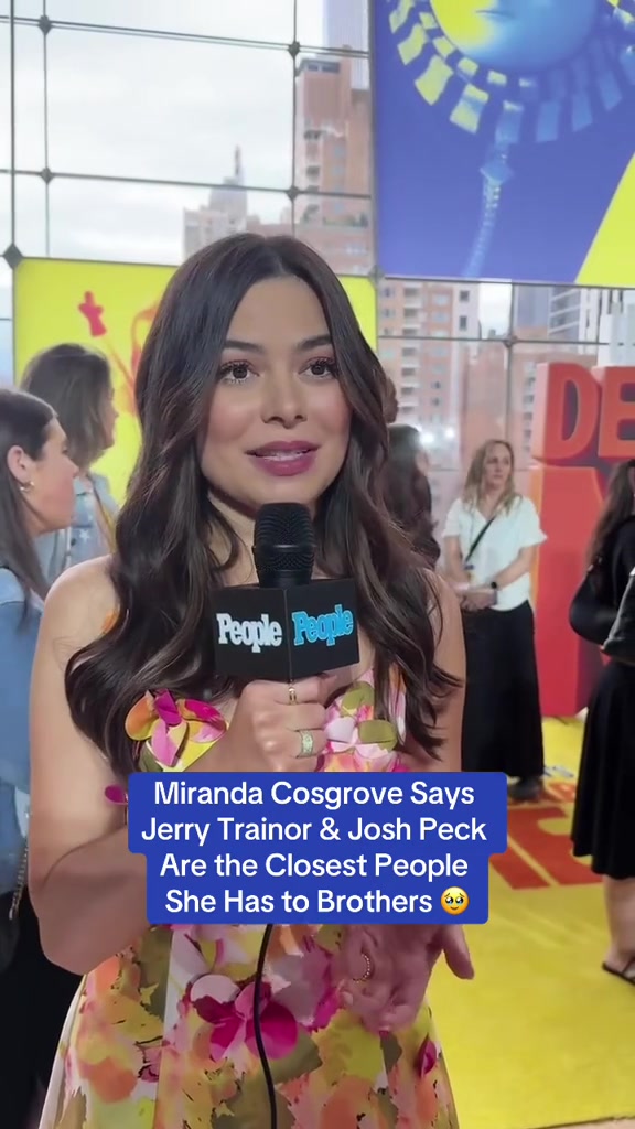 @Miranda Cosgrove