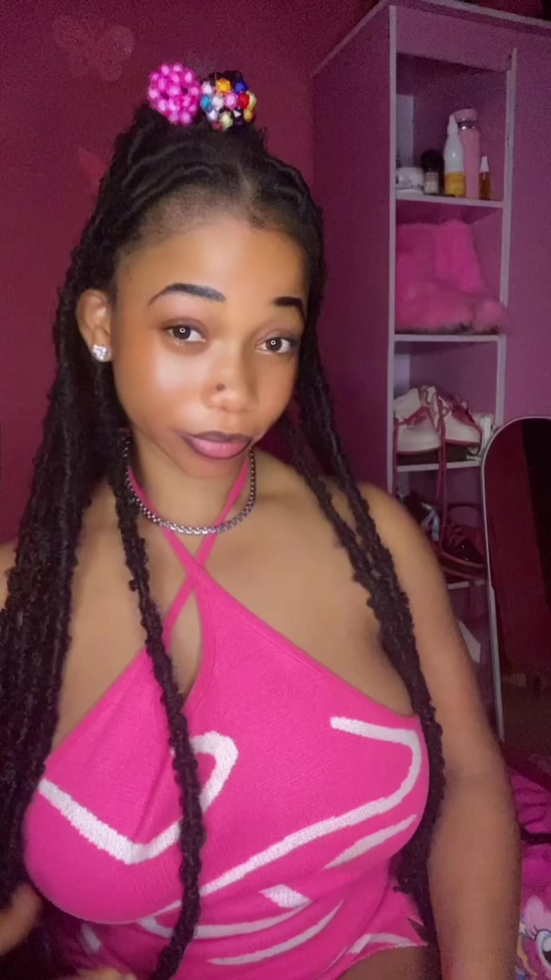 @Nnekyflash