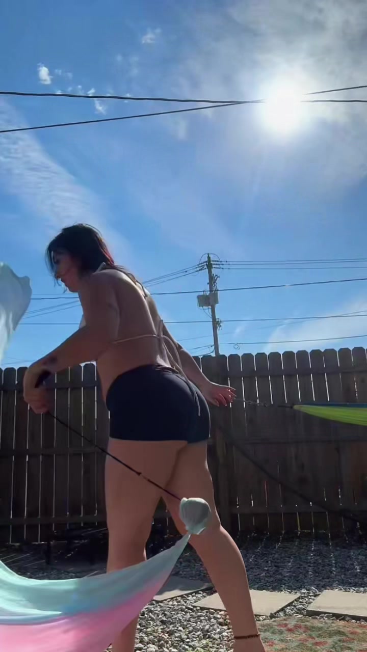 @librahippie17