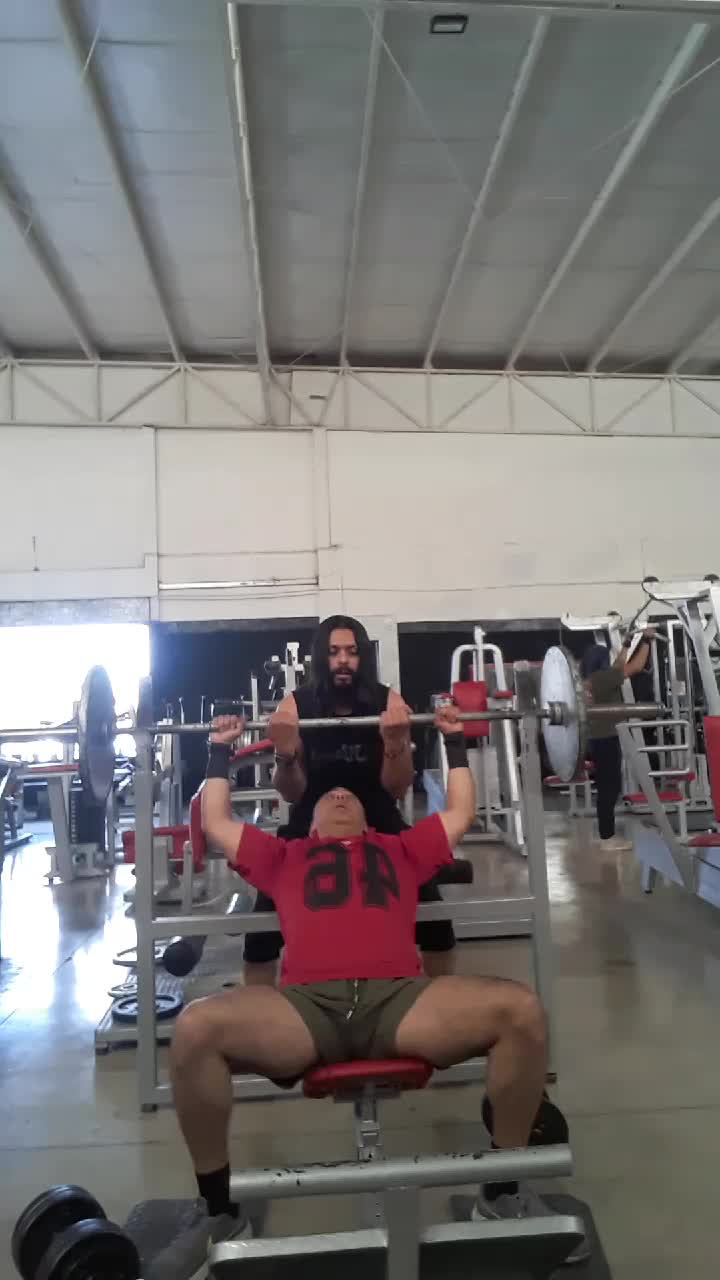 @Roberto Carlos Le&oacute;n Fit