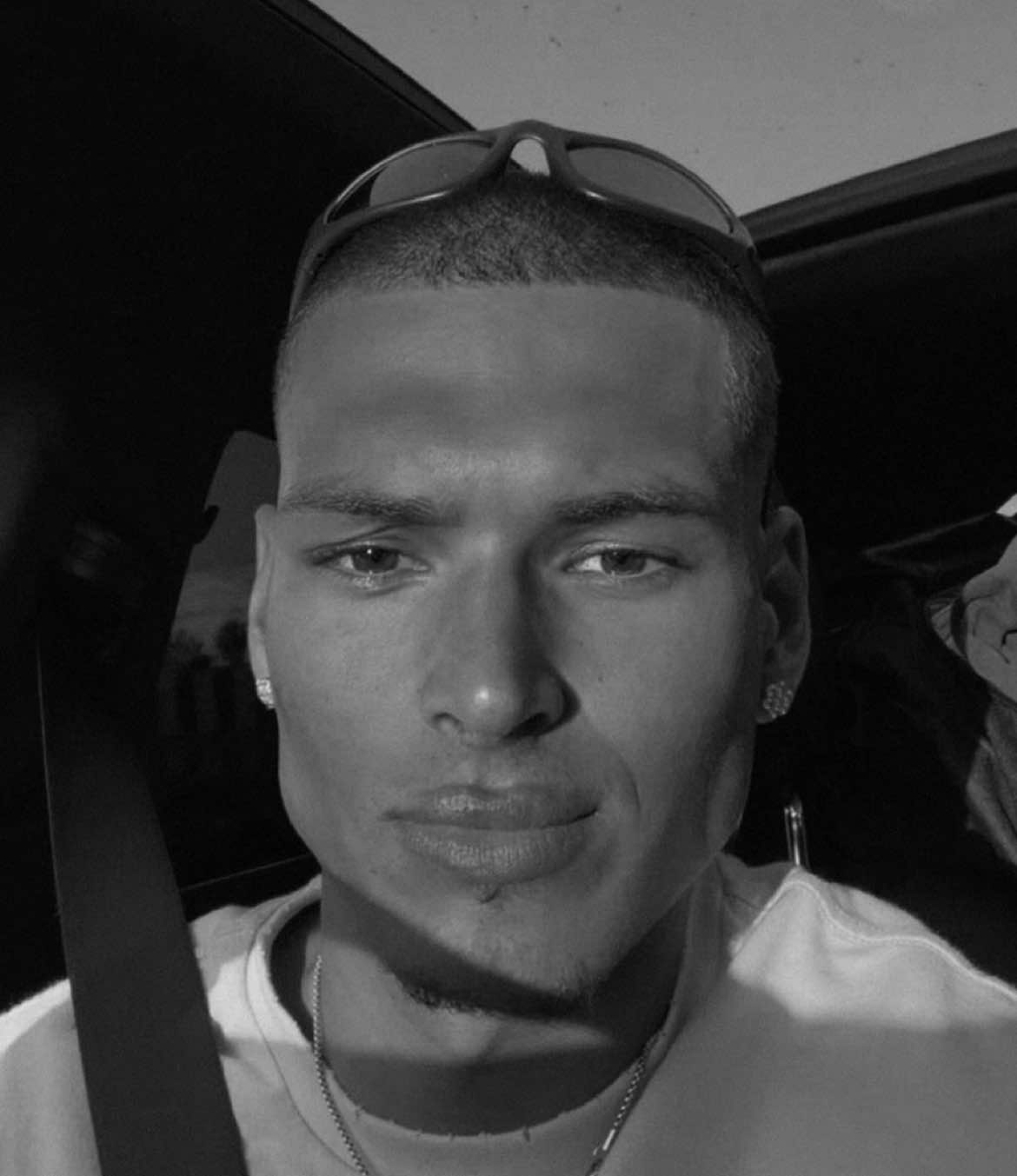 @𝐃𝐀𝐑𝐕𝐈𝐊𝐙