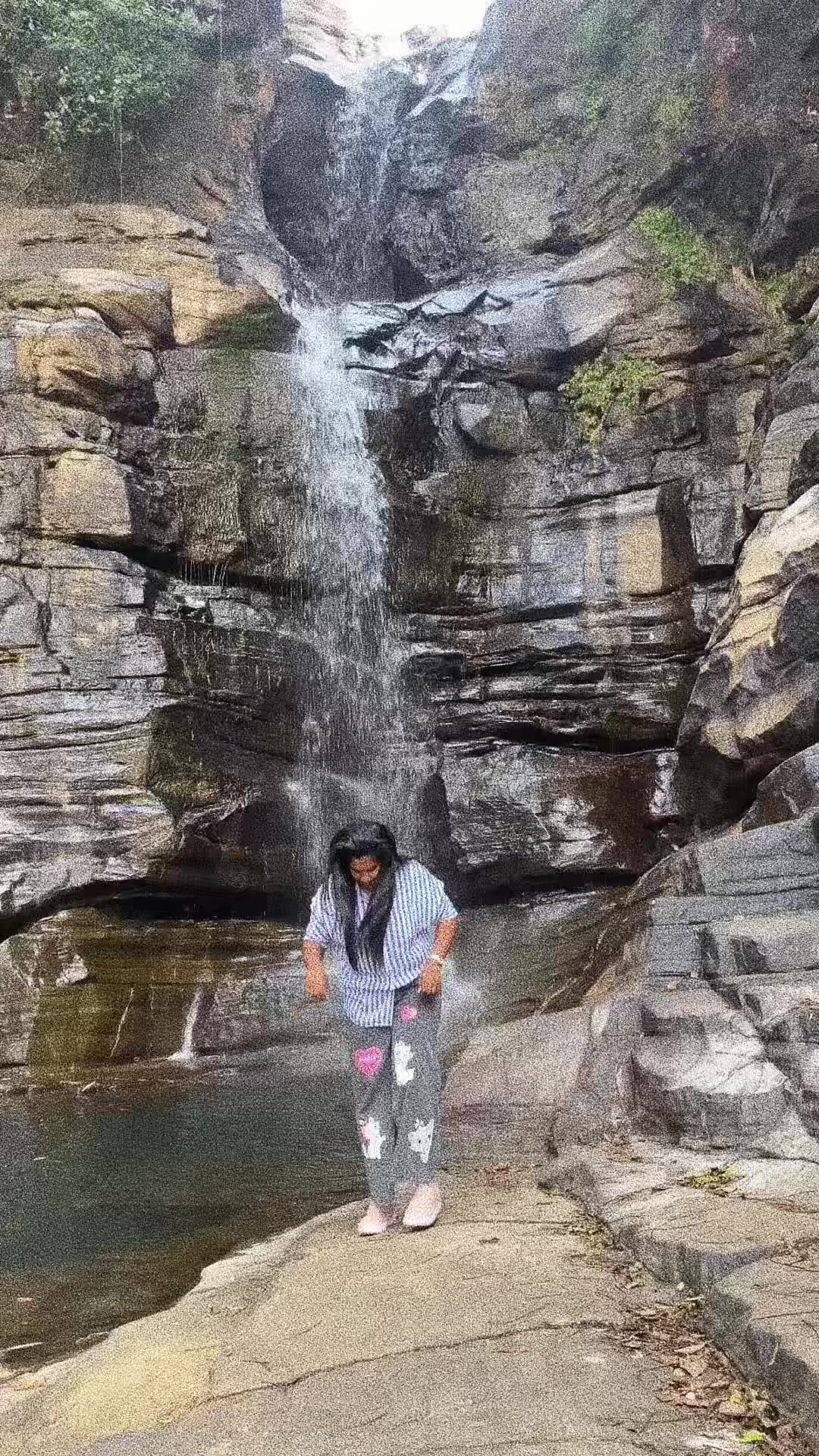 @𝔜𝔞𝔰𝔥 🫀🌸