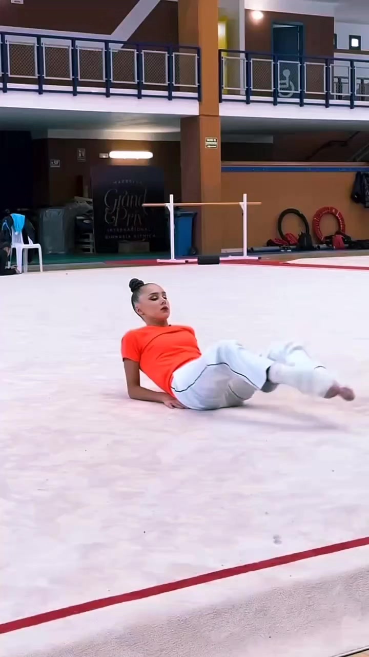 @Rhythmic gymnastics 🩵