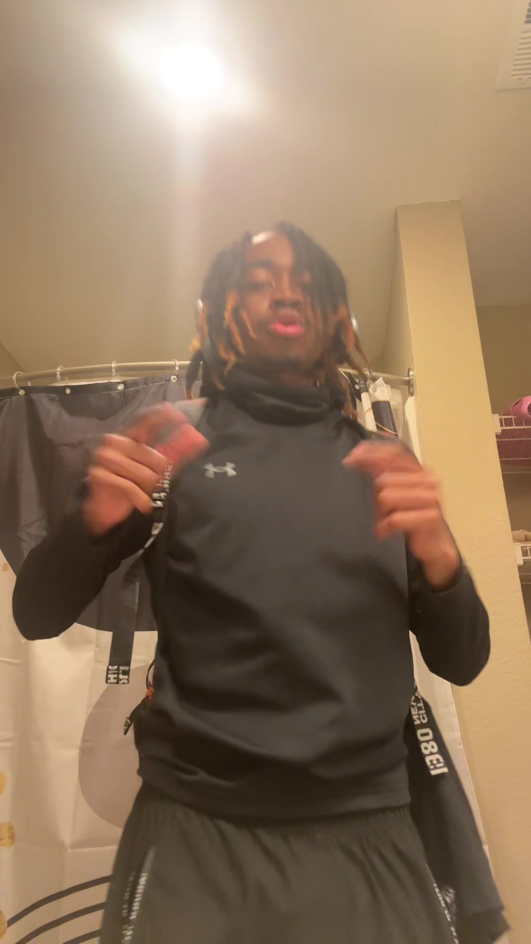 @Zy