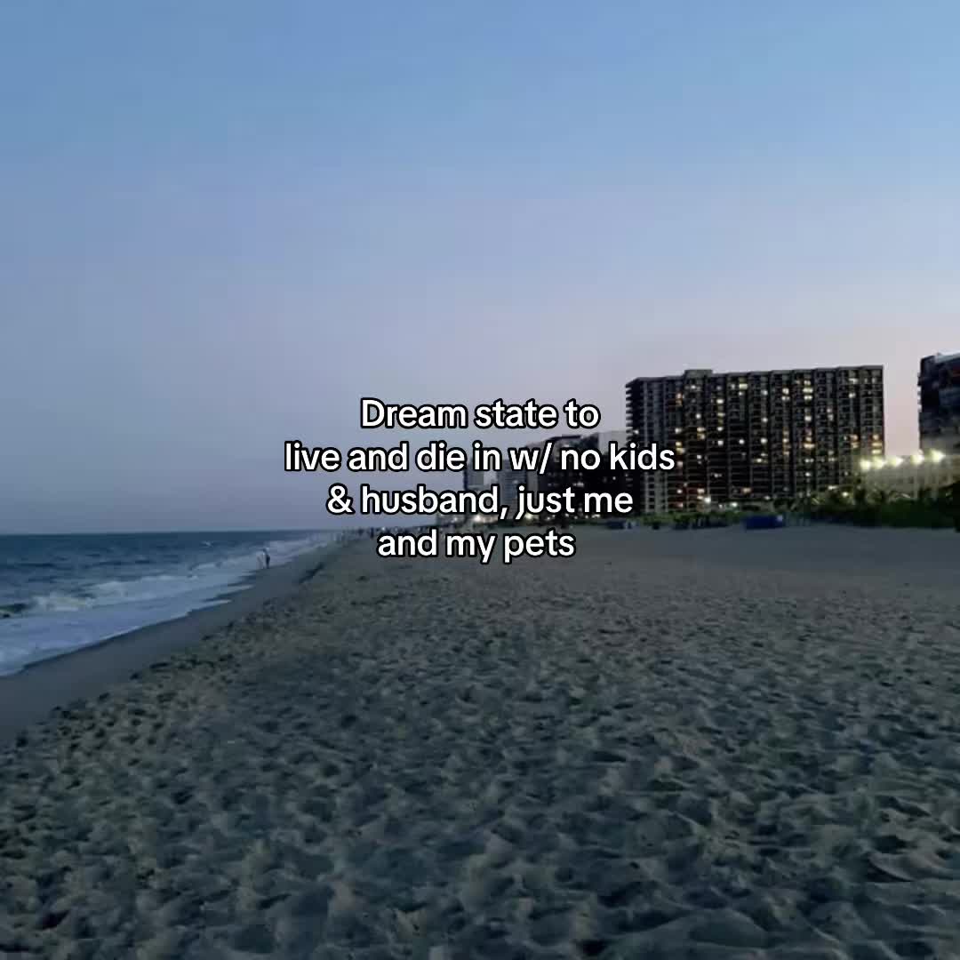 @𝔥𝔢́𝔩𝔢̀𝔫𝔢₍^. .^₎⟆