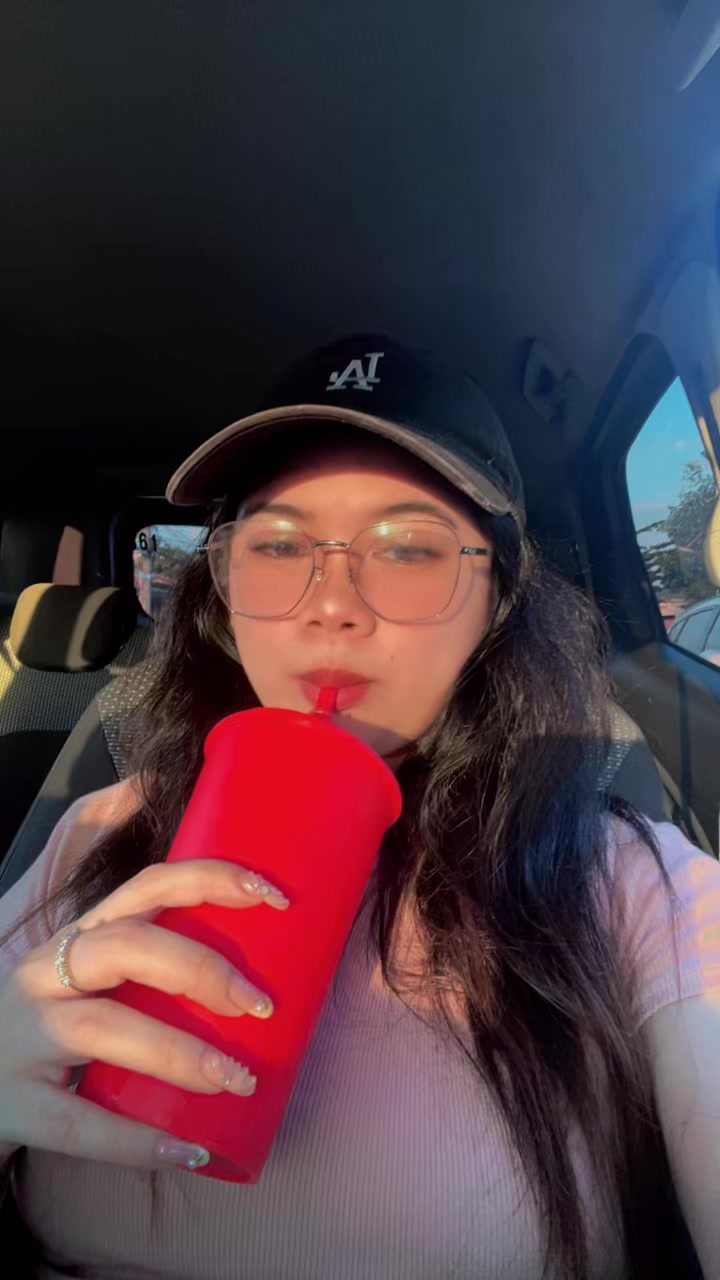 @Tiieeny