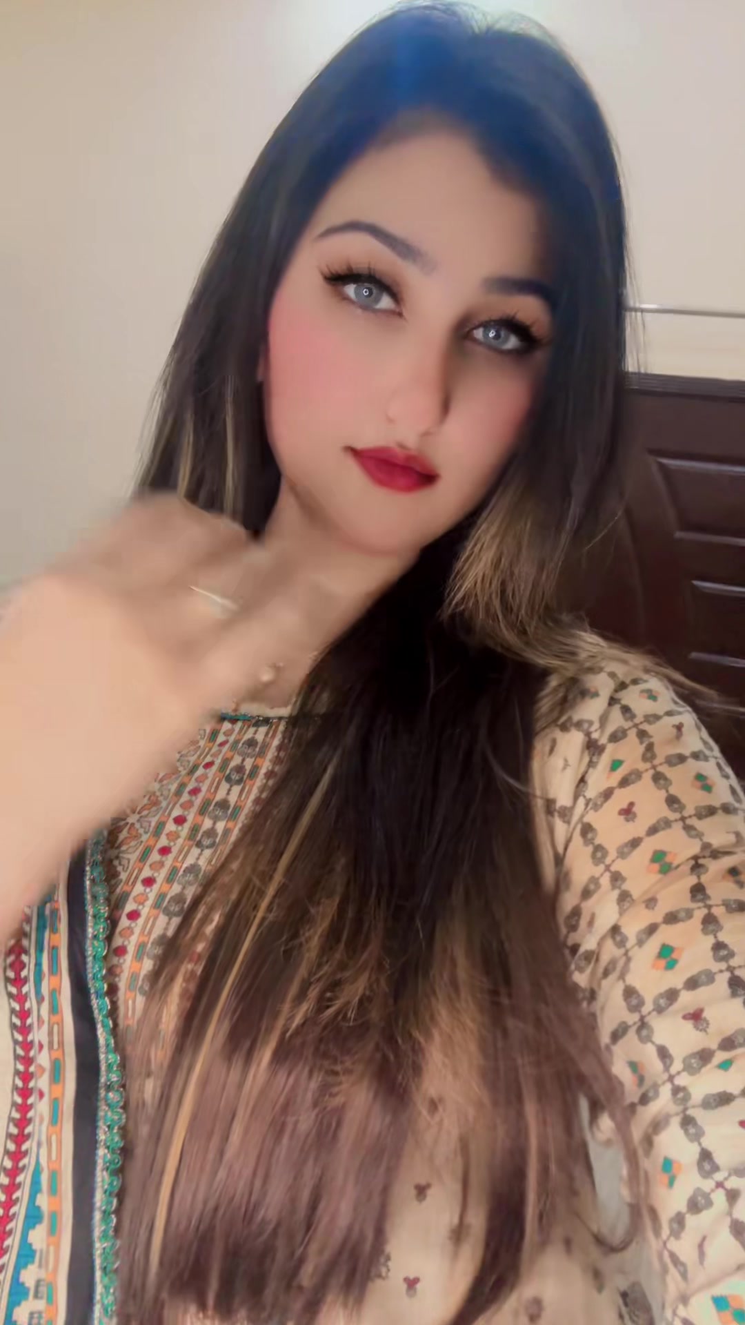 @Punjabi Kuri 🥻