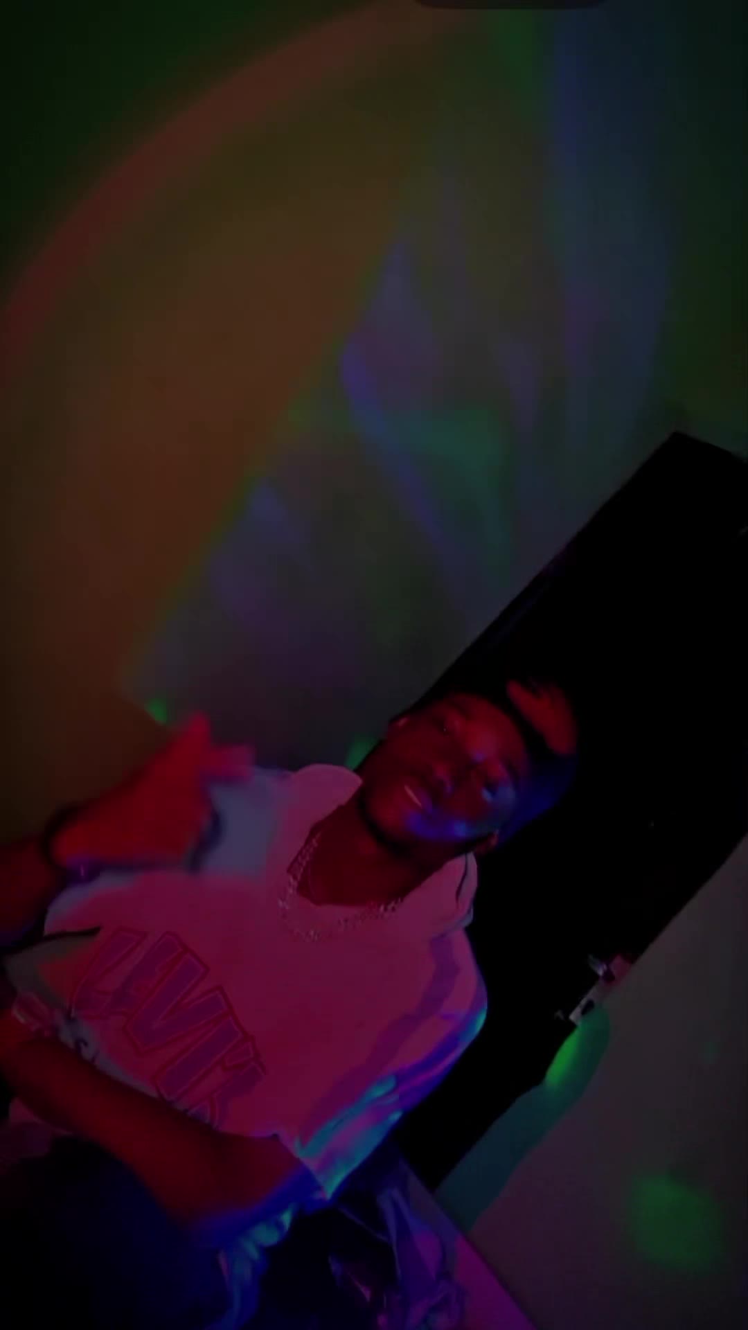 @V&icirc;&ntilde;&ntilde;&yuml;🦥