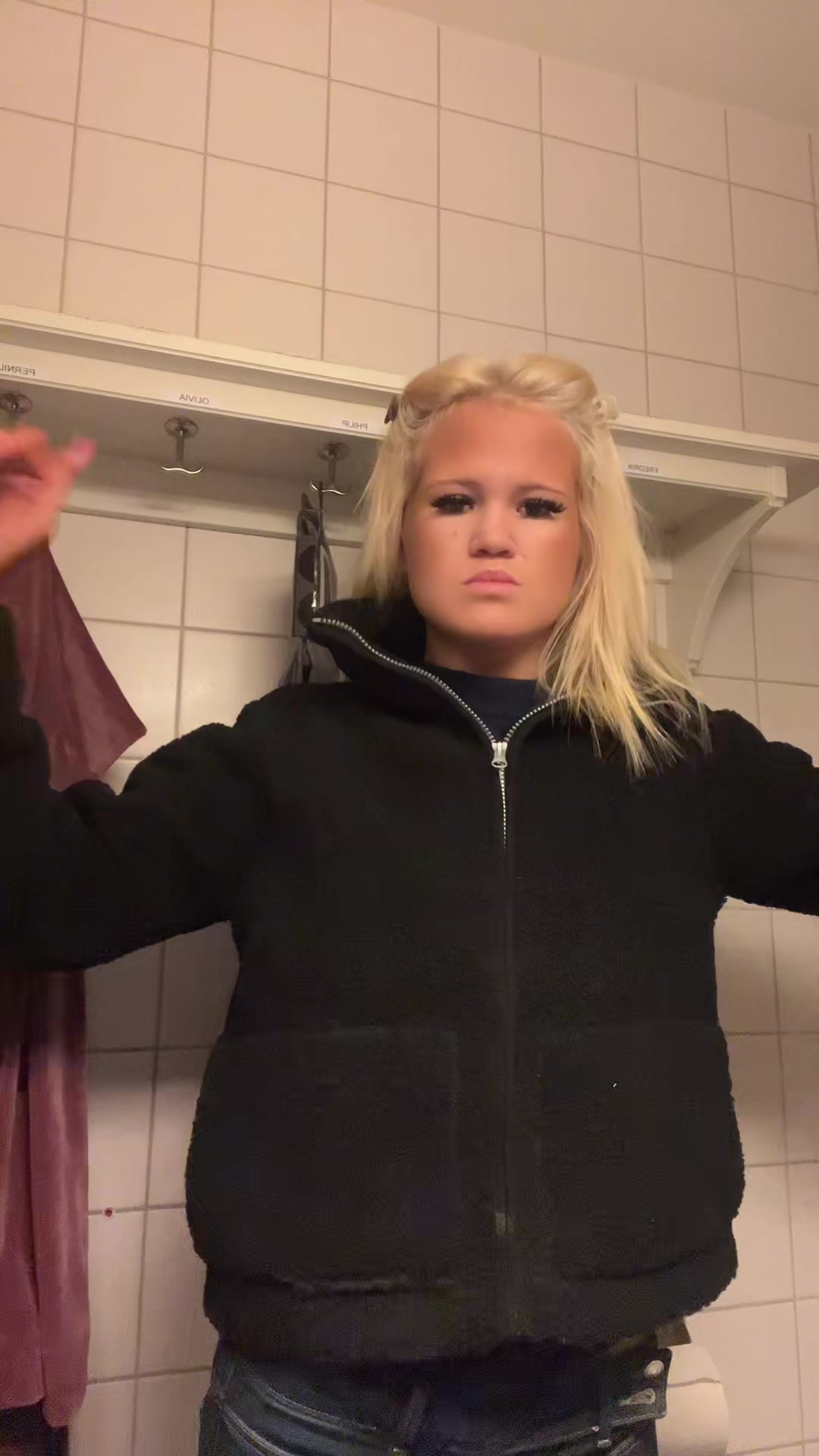 @Blond