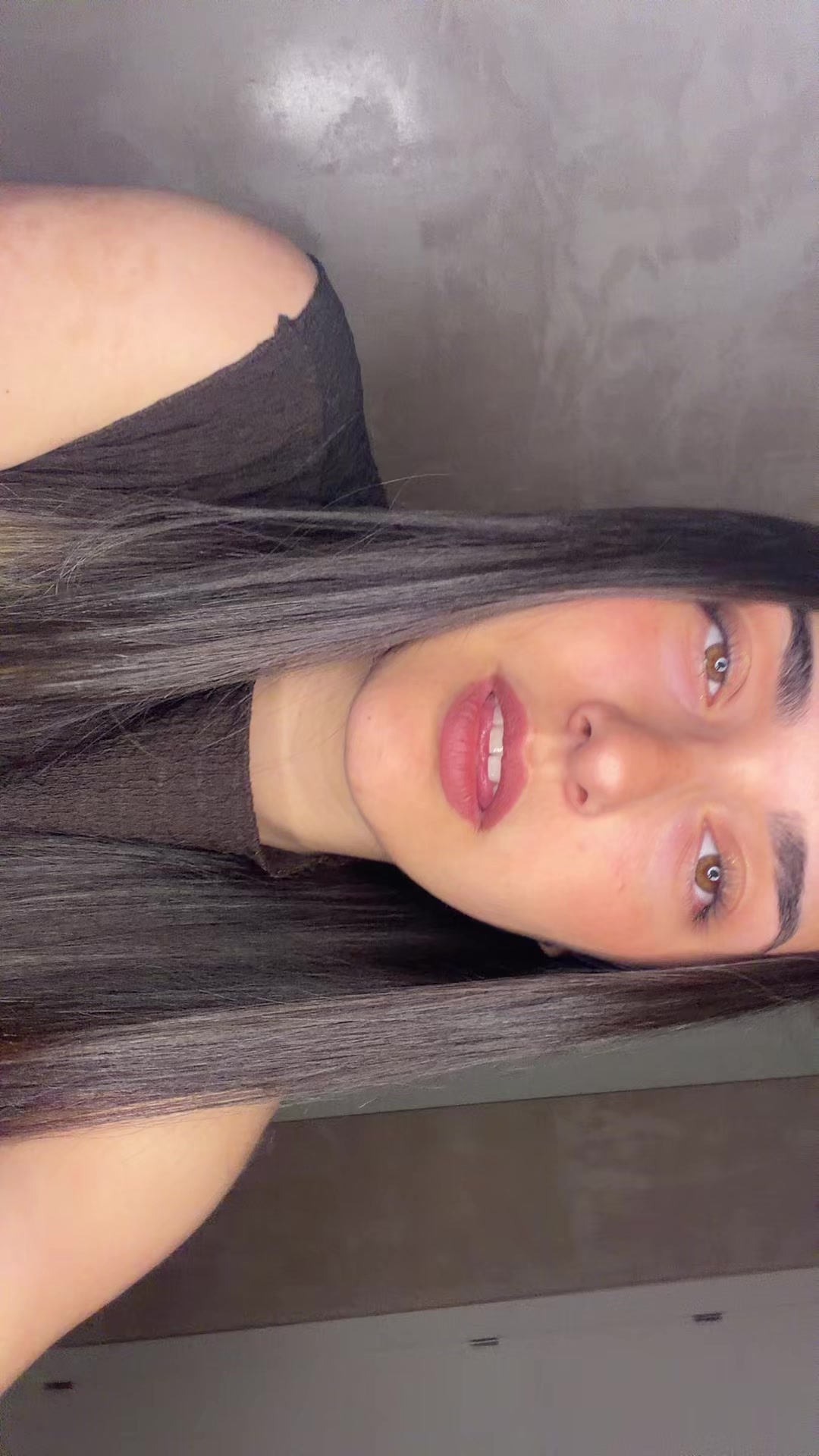 @Elena Otero