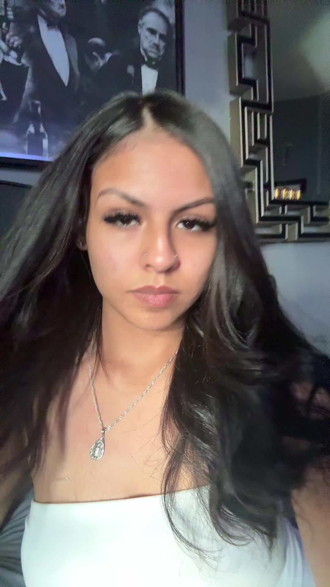 @trinsantanax