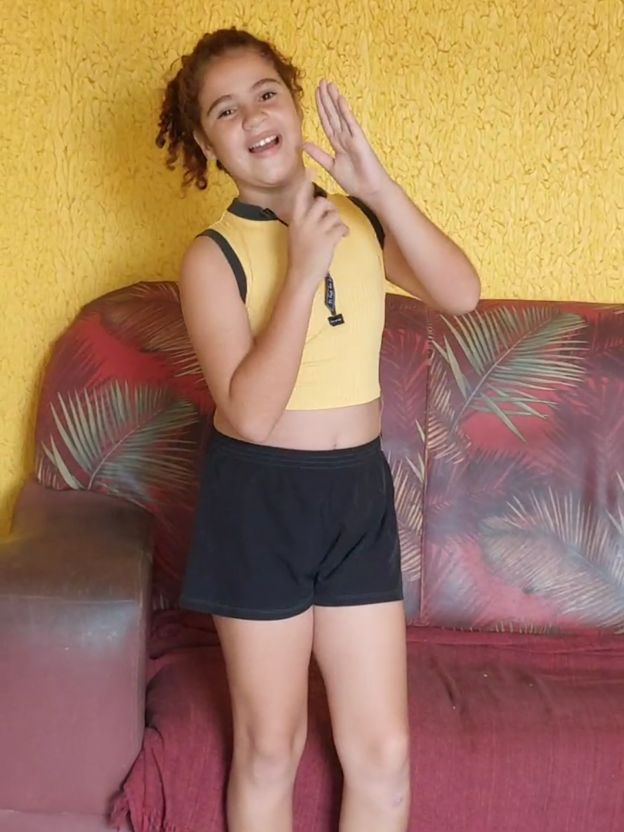 @afamiliacandido