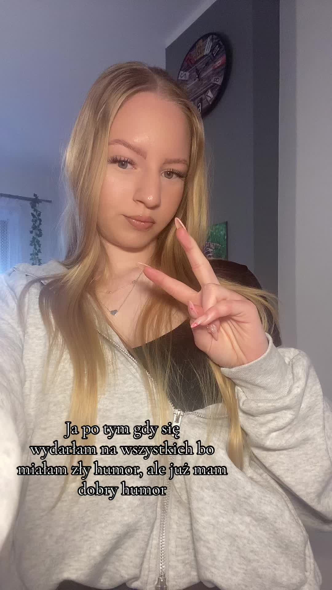 @𝑽𝒊𝒄𝒕𝒐𝒓𝒊𝒂💕𝑼𝑮𝑪💕