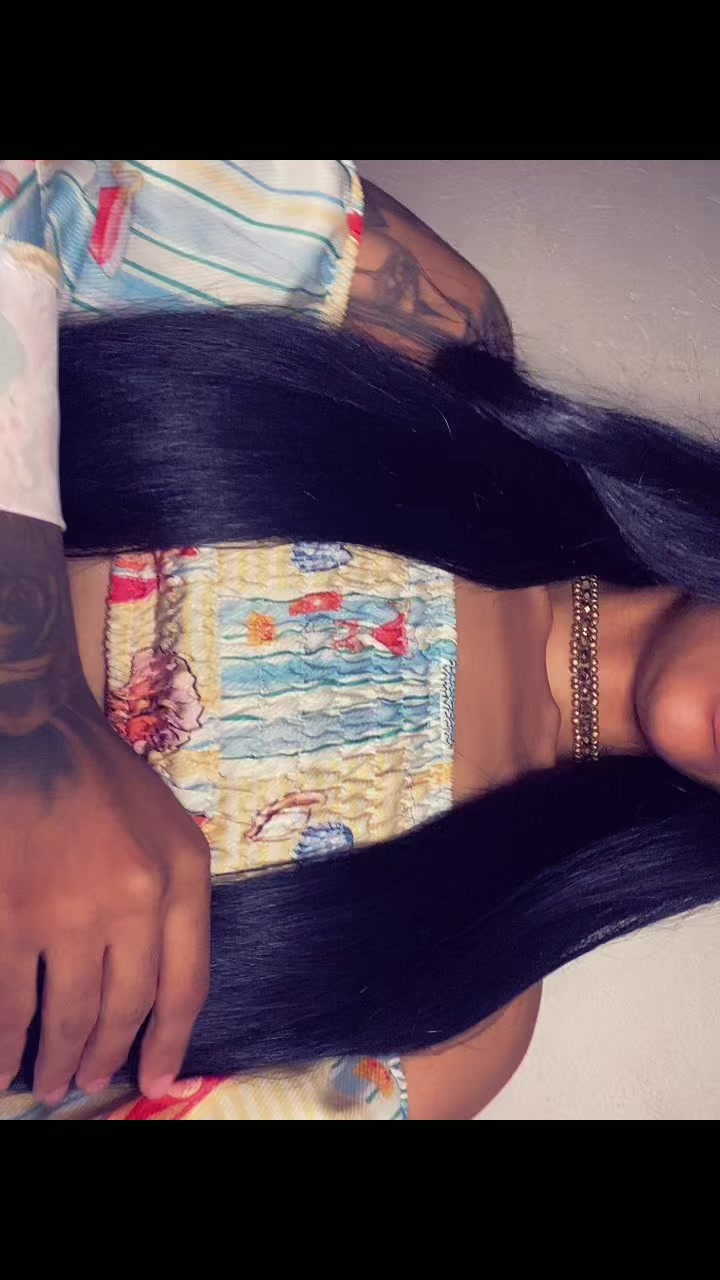 @Vit&oacute;ria 🖤