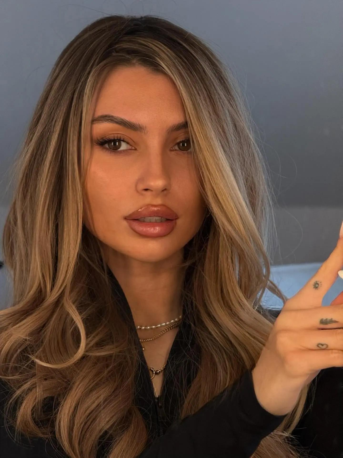 @𝗡𝗲𝗵𝗶𝗿𝗶𝗻 𝗥𝘂𝗷𝘂💄