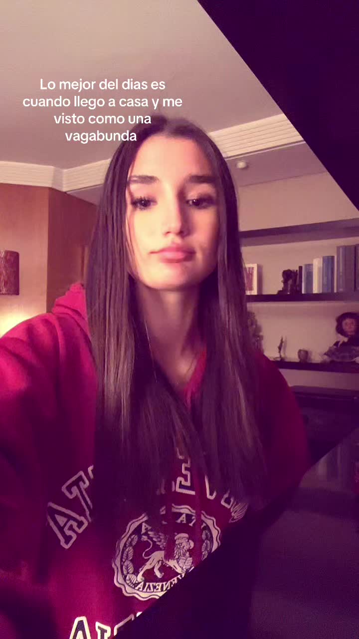 @elenisssss1