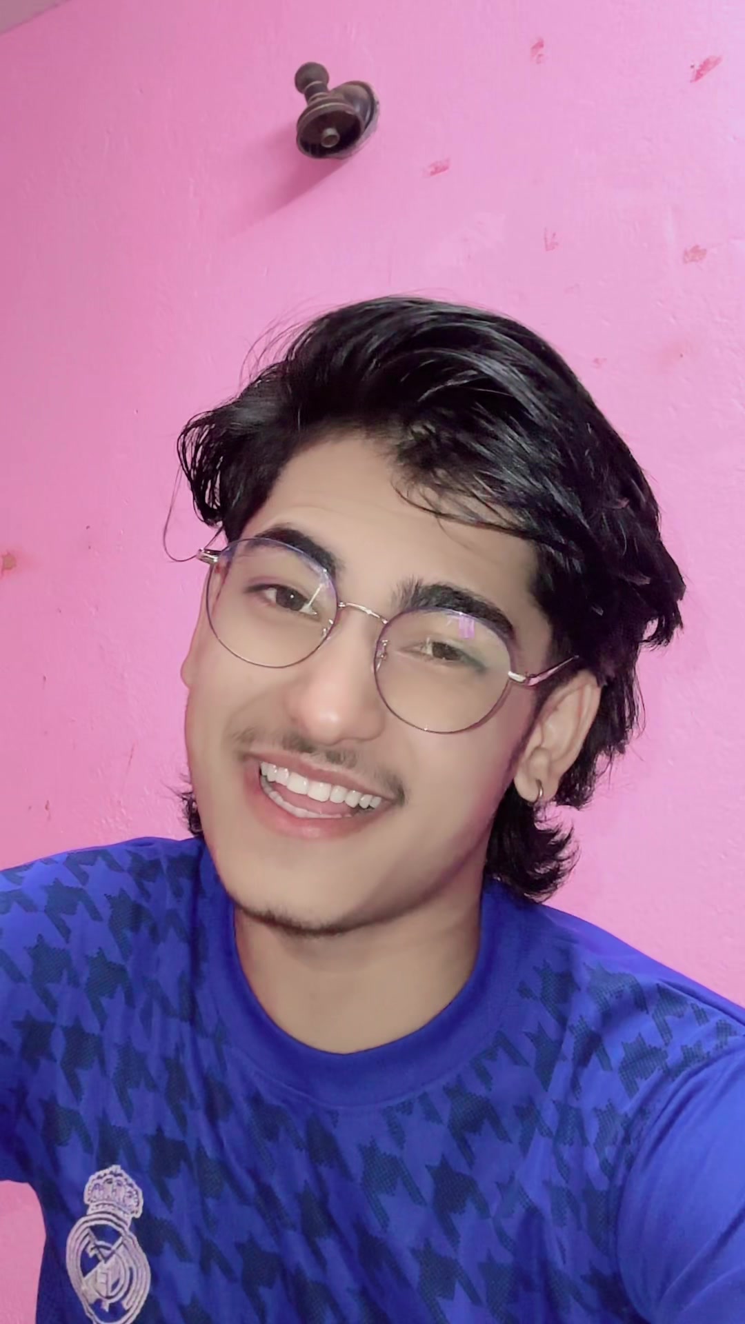 @Rajiv✨
