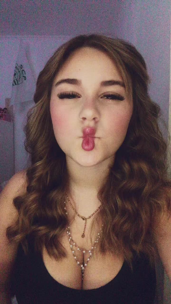 @𝑵𝒖𝒓𝒊𝒂𝒄𝒐𝒓𝒆𝒆💋