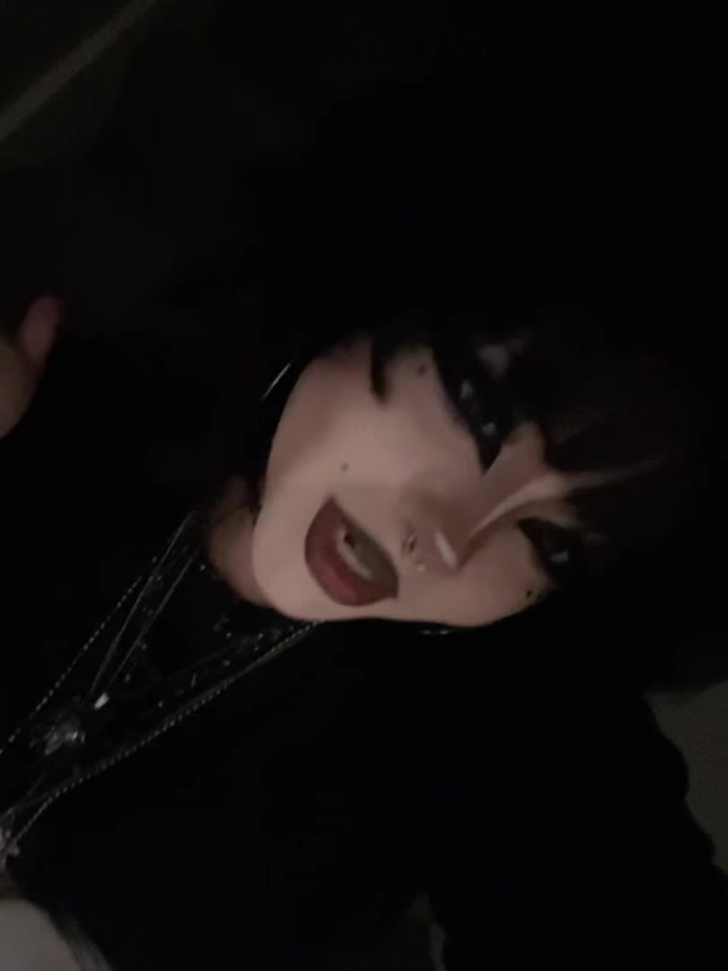 @s3lfess.kn0ts