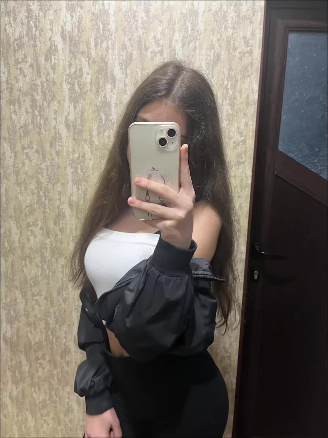 @🎭