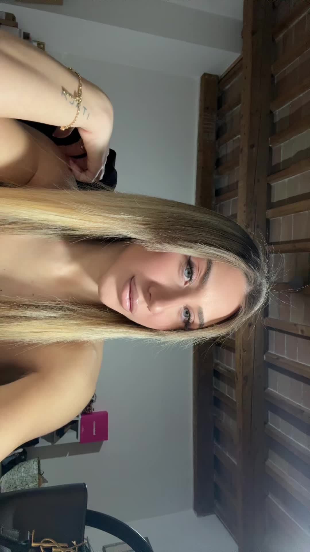 @Mariaamariani
