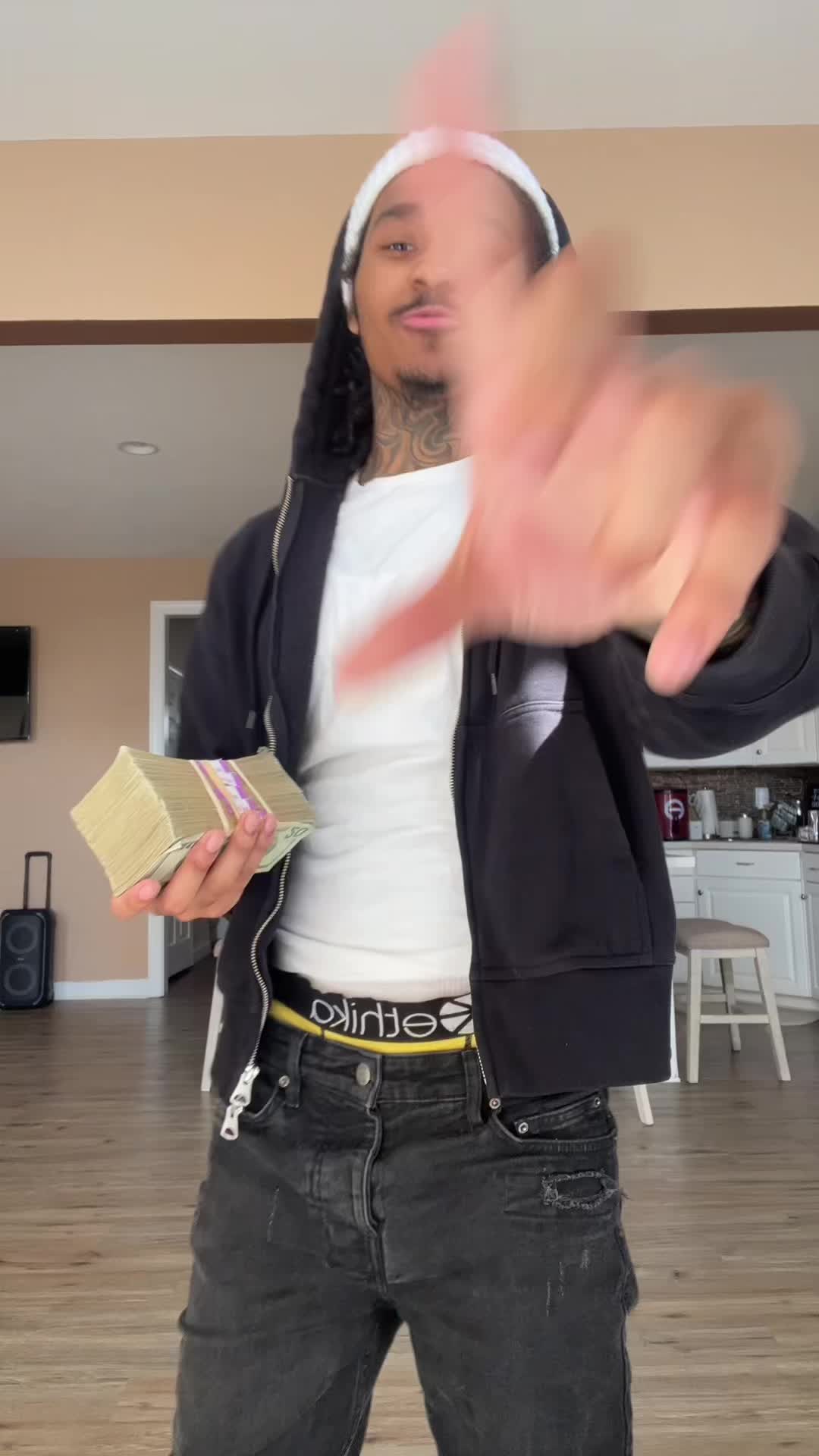 @🎒