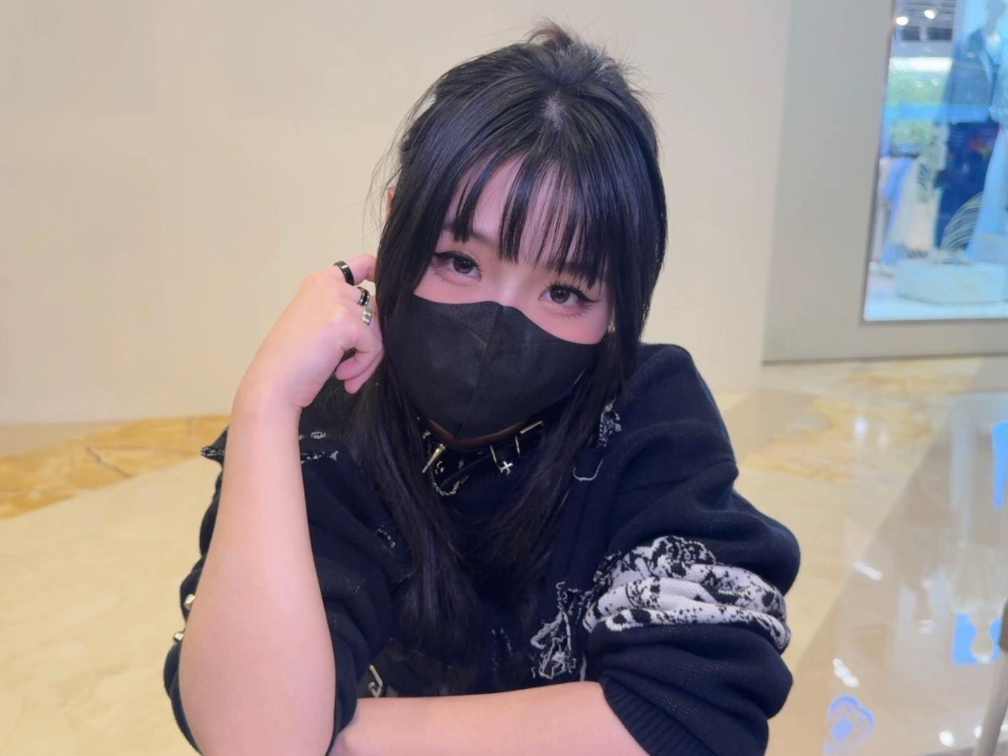 @Kitsunee. 🦊