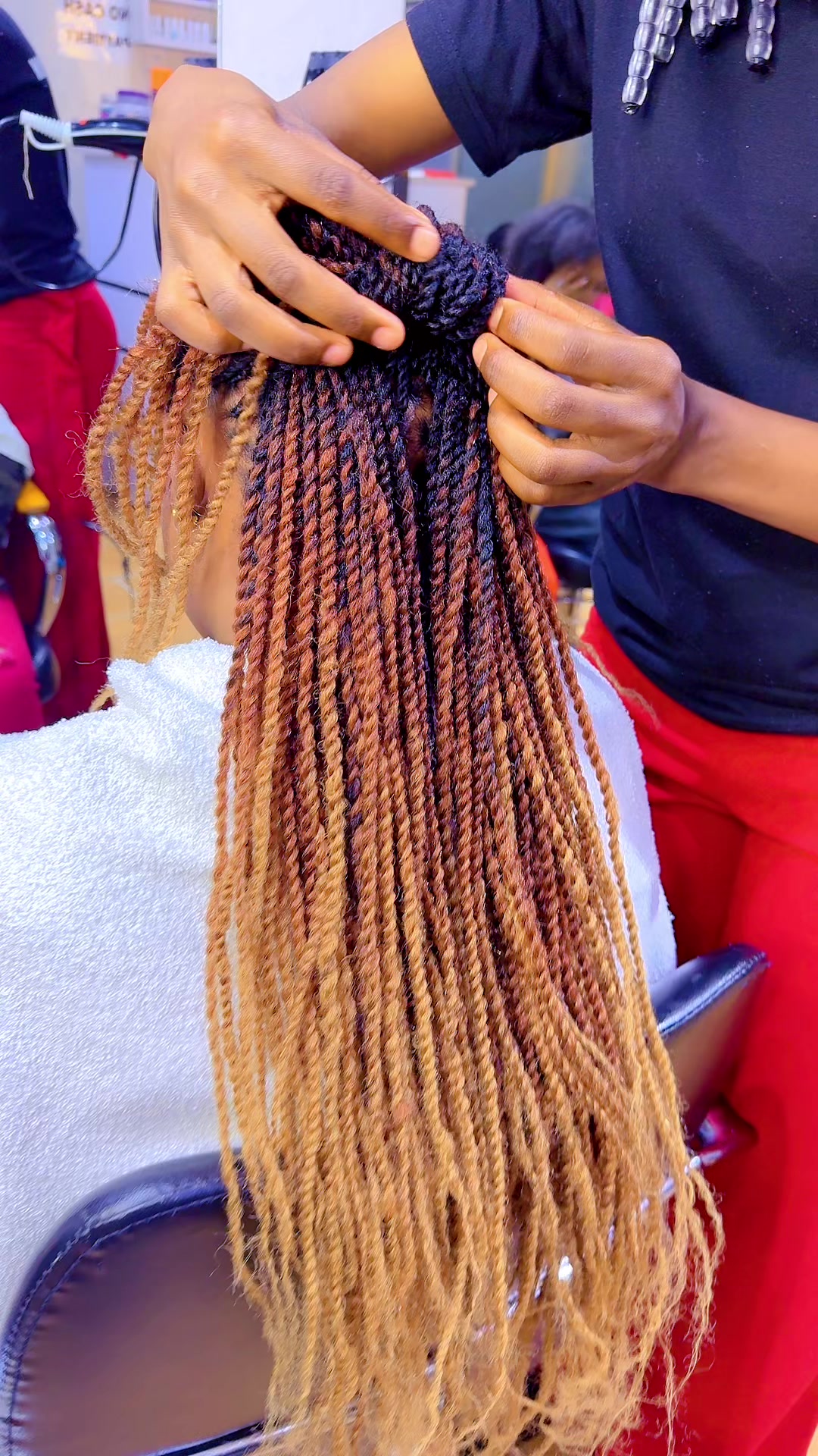 @VIP QUEENS SALON