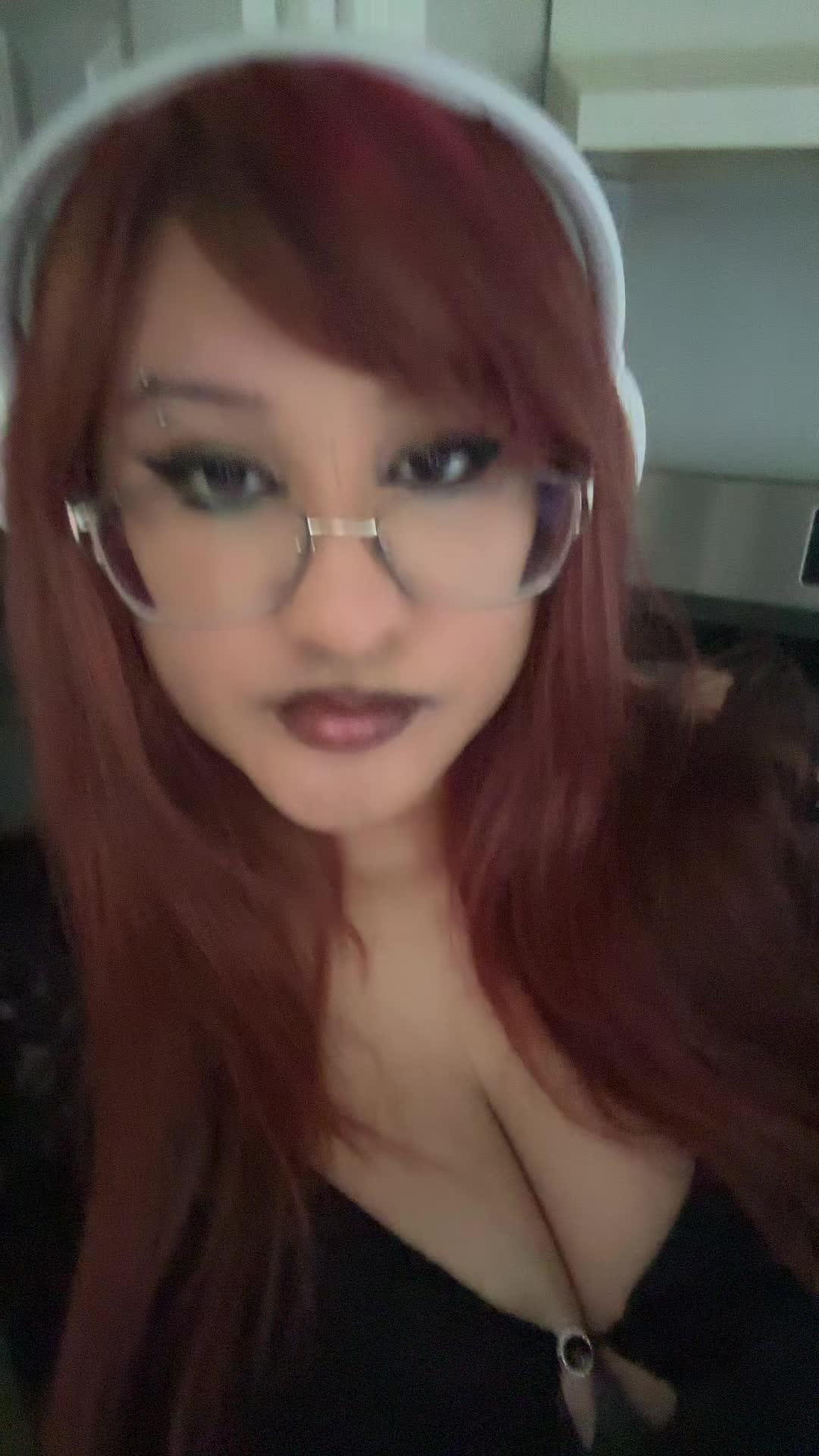 @️