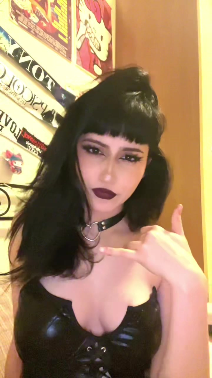 @emm