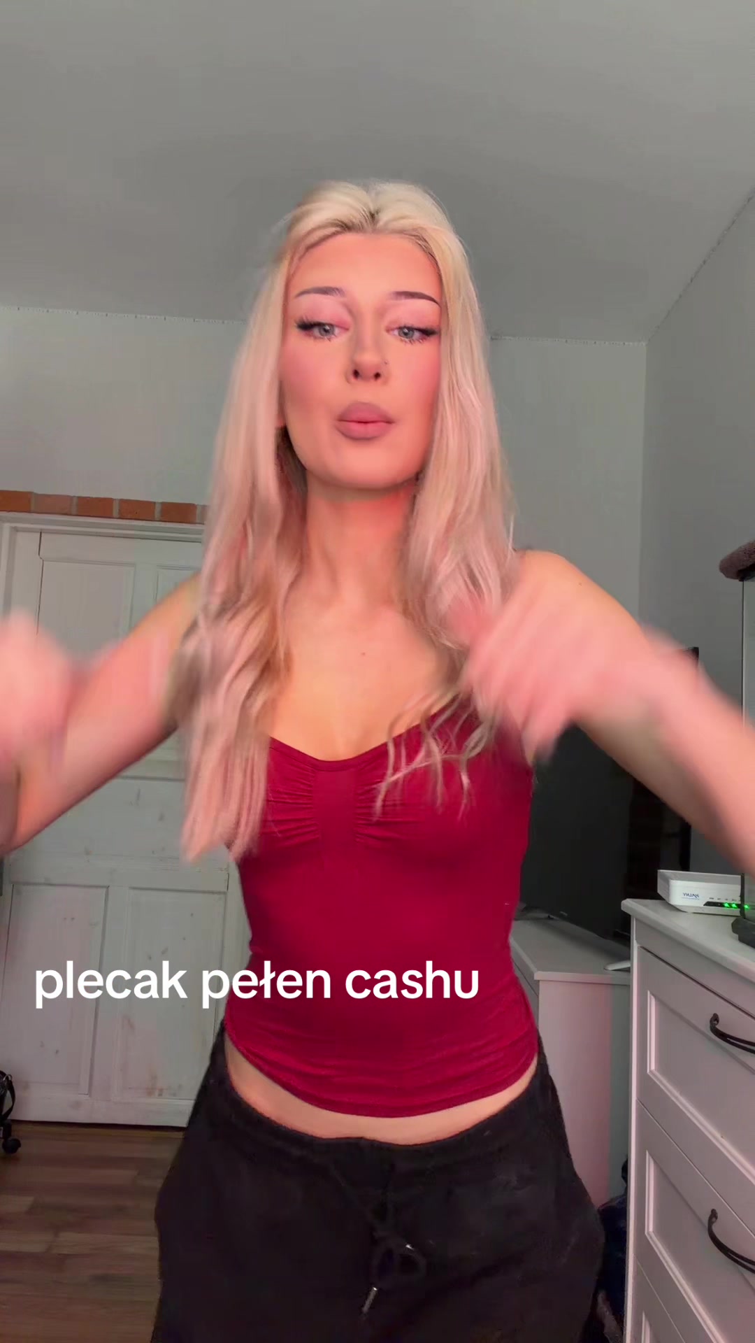 @lenuska.sht