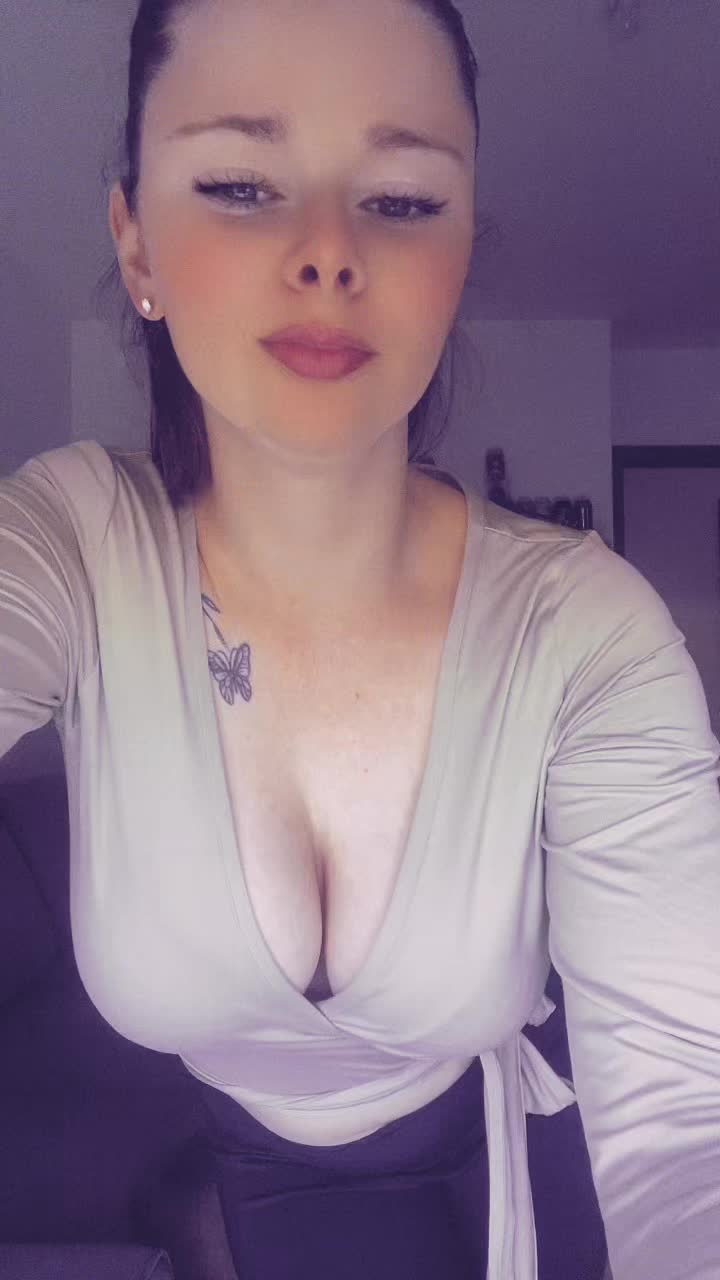 @✨ 𝕊𝕋𝔼𝕃𝕃𝔸 💫